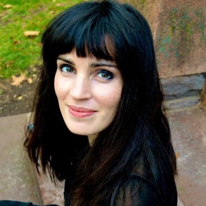Hannah Carr headshot